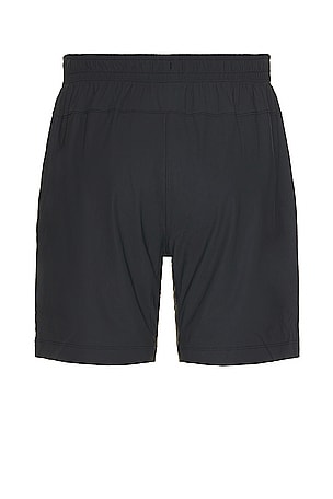 Rhone 7 Pursuit Short in Black