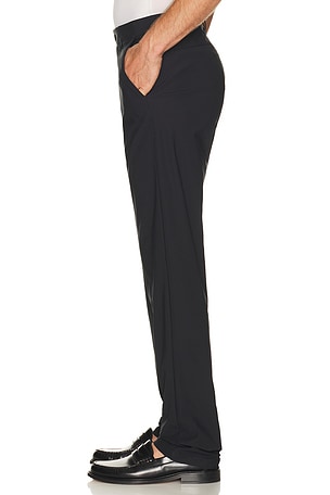 Rhone Commuter Pant Regular in Black