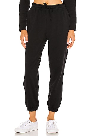 Richer Poorer Recycled Fleece Pant in Black REVOLVE