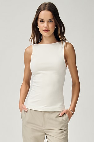Rib Bateau Cut Out Top St. Agni