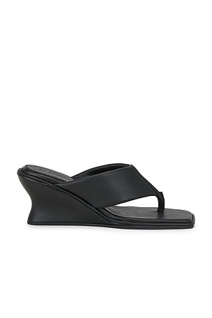 Soft Thong Contour Wedge St. Agni