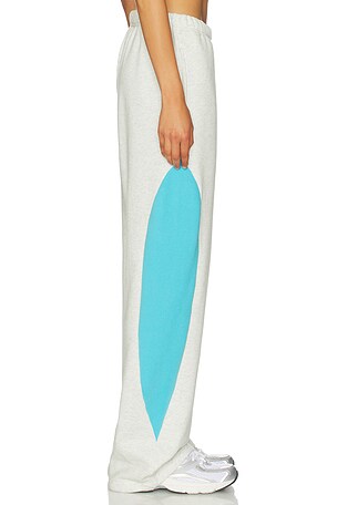 Stay Cool Turbo Sweatpants in Light Grey