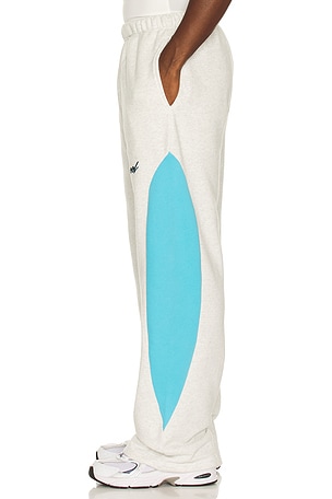 Stay Cool Turbo Sweatpants in Light Grey. Size XL/1X. Also