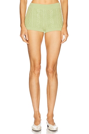 Abriella Hot Short SEVEN WONDERS