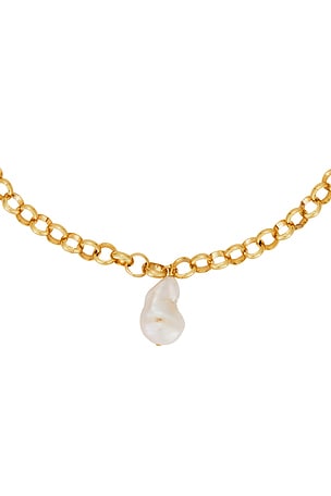 SHASHI 3 Row Pearl Necklace in Metallic Gold