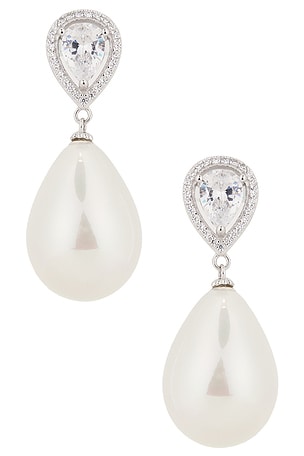 Kamila Halo Pearl Earring SHASHI