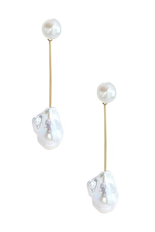 Petunia Pearl Earring SHASHI