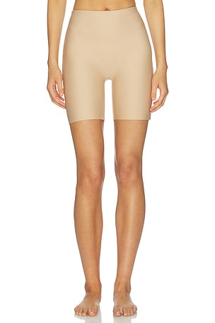 Body Butt Enhancing Short SKIMS