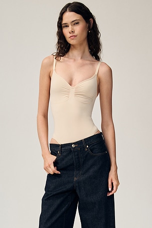 Seamless Sculpt Thong Bodysuit SKIMS