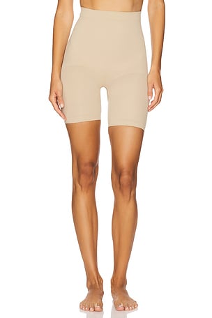 Seamless Sculpt Mid Thigh Short SKIMS