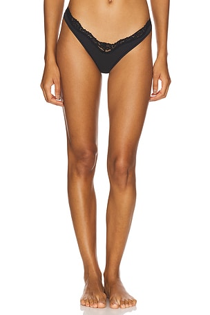 Fits Everybody Lace Dip Thong SKIMS