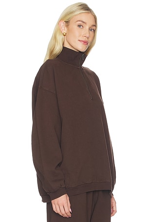 SKIMS Boyfriend Fleece Slouchy Turtleneck Pullover in Chocolate