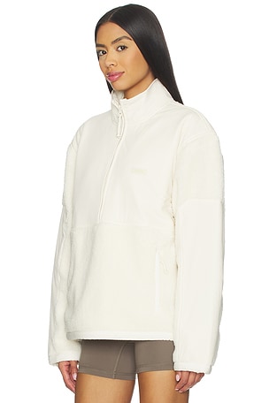 SKIMS Teddy Half Zip Up Pullover in Ivory