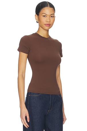 SKIMS Fits Everybody Short Sleeve T-shirt in Brown