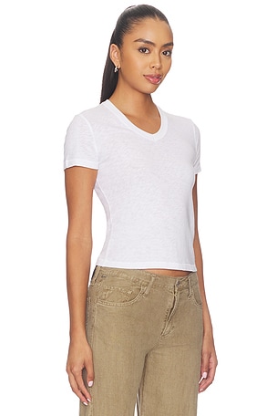 SKIMS Worn in Jersey Baby V Neck Tee in White