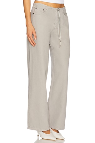 Still Here Cool Wide Leg Jeans in Light Grey