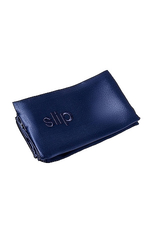 slip Queen/Standard Pure Silk Pillowcase In Navy in Navy