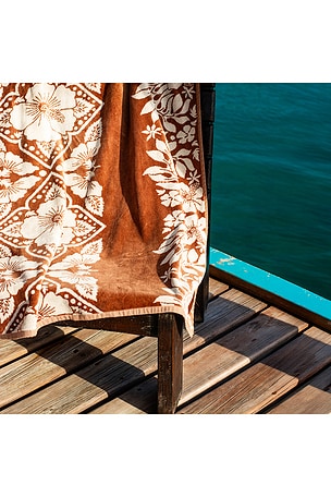 Slowtide toalla de sandy sandy's towel en color marrón