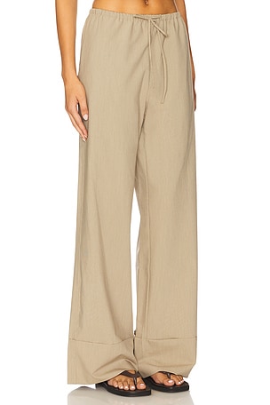 Steve Madden Idra Pant in Beige. Size XS. Also