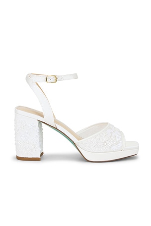 X Betsey Johnson Junie Pump Steve Madden