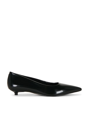 Ardyn Pump Steve Madden