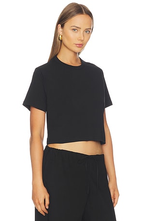 Sold out nyc camiseta corta perfecta en color negro