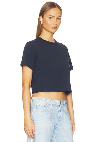 Sold out nyc camiseta corta perfecta en color azul mareno