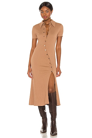 Song of Style VESTIDO MIDI POLLY en Dark Neutral | REVOLVE