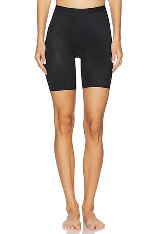 Spanxshape Invisible Short SPANX
