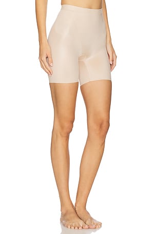 SPANX Invisible Girl Short in Beige,Nude. Size M. Also