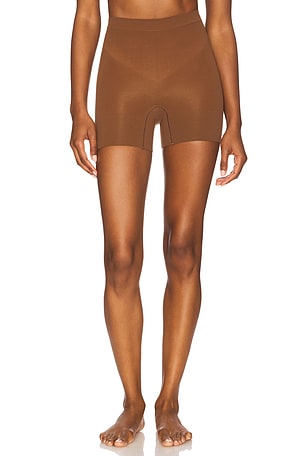Spanxsculpt Seamless Power Shorty SPANX