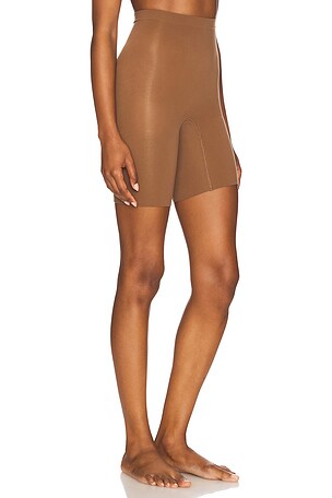 SPANX Spanxsculpt Seamless Power Short in Brown