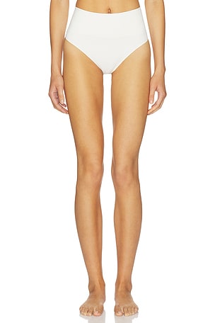 Shape Extraordinary Thong SPANX