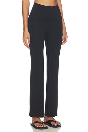SPANX Booty Boost Yoga Pant in Black