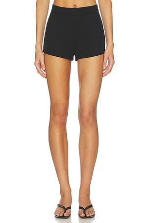 Ava Hot Short superdown