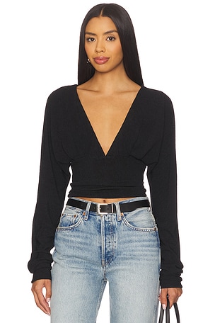 Cece Dolman Sleeve Top In Black superdown