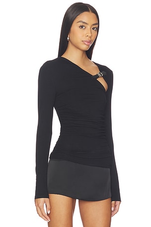 Superdown aN/Aleah buckle top en color negro