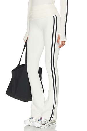 Raquel Highwaist Supplex Flare 32 Legging Splits59