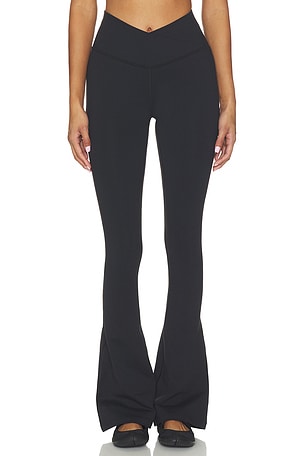 Raquel Crossover Supplex Flare 32 Legging Splits59