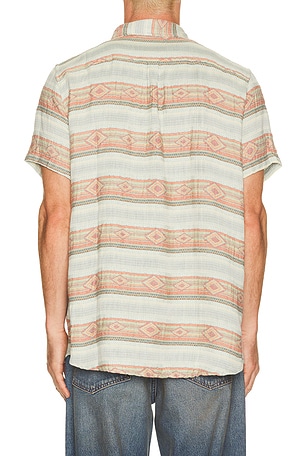 Sendero Provisions Co. Boquillas Short Sleeve Shirt in Red. Size S. Also