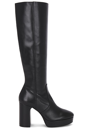 Dayna Platform Boot Stuart Weitzman