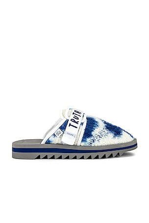 Suicoke x The Elder Statesman Zavo-Cabes Slides Suicoke x The Elder Statesman Zavo Cabes Fleece Slide  main image 2