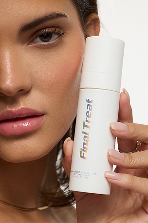 TYS Beauty Final Treat Hyaluronic Acid Setting Spray.