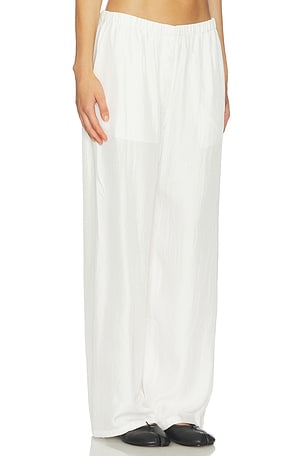Theory Flowy Pants in Ivory