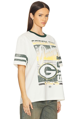 The Wild Collective Packers Drop Shoulder Vintage Tee in Cream. Size XS. Also