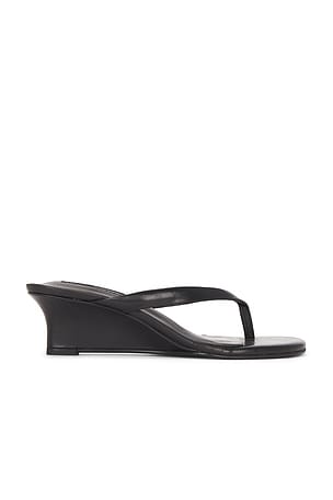 Edgy Sandal Tony Bianco