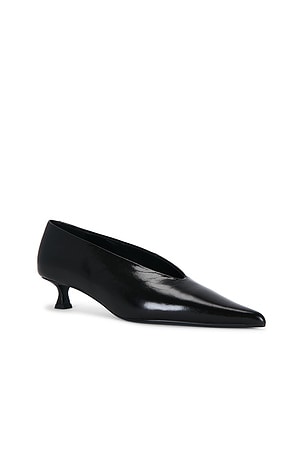 Tony Bianco Cherry Pump in Chocolate. Size 5. Also