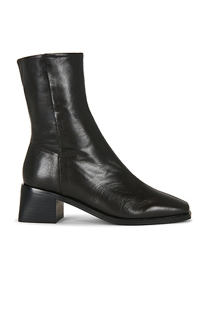 Remi Boot Tony Bianco
