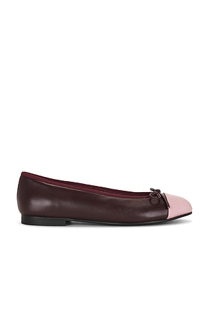 Robyn Flat Tony Bianco