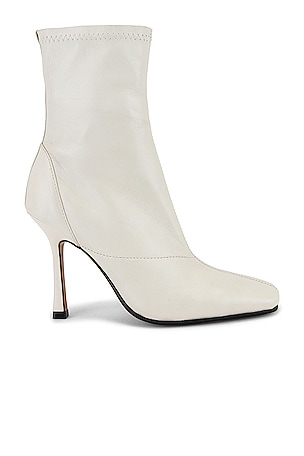 Karolina High Rise Straight Crop